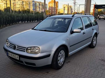 Авто Volkswagen Golf 2001 № 7968593