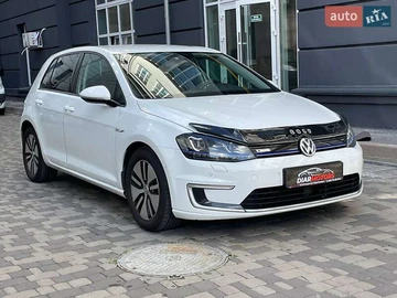 Авто Volkswagen E-Golf 2016 № 7968837