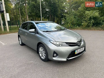Авто Toyota Auris 2013 № 7968852