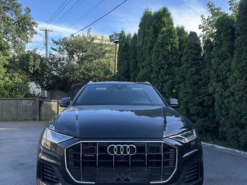 Авто Audi Q8 2021 № 7969192