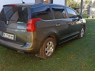 Авто Peugeot 5008 2009 № 7969434