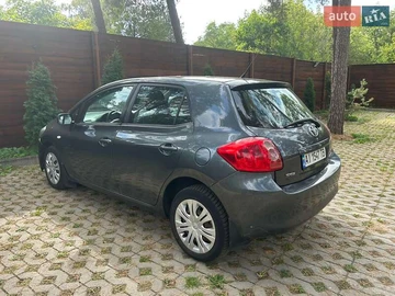 Авто Toyota Auris 2008 № 7969435