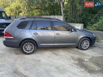 Авто Volkswagen Golf 2007 № 7969436