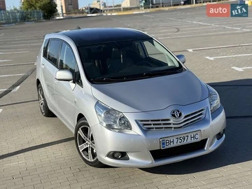 Авто Toyota Verso 2009 № 7969649