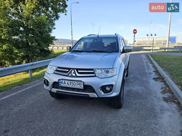Авто Mitsubishi Pajero 2014 № 7969704
