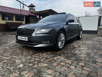 Авто Skoda Superb 2018 № 7969862