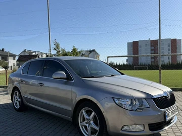 Авто Skoda Superb 2010 № 7970404