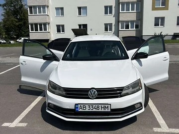 Авто Volkswagen Jetta 2015 № 7970410