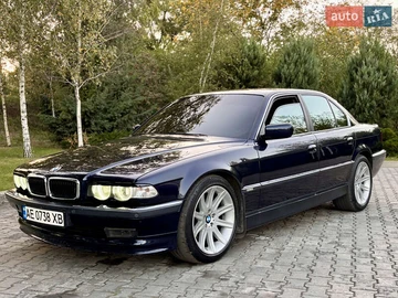 Авто BMW 7 Series 2000 № 7971017