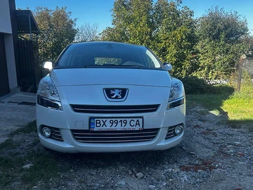 Авто Peugeot 5008 2012 № 7971094