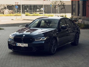 Авто BMW M5 2020 № 7973425