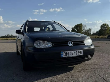 Авто Volkswagen Golf 2000 № 7973786