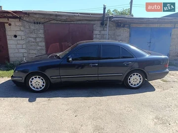 Авто Mercedes E-Class 1999 № 7974001