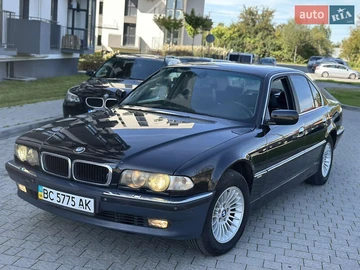 Авто BMW 7 Series 2001 № 7974030