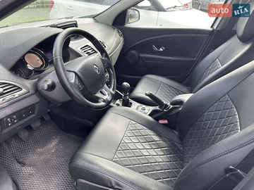 Авто Renault Megane 2015 № 7974177