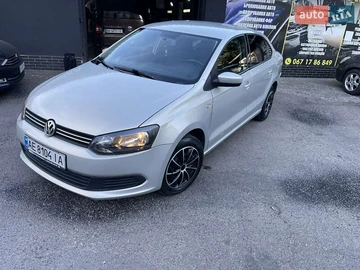 Авто Volkswagen Polo 2012 № 7974203