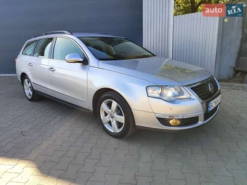 Авто Volkswagen Passat 2010 № 7974223
