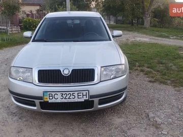 Авто Skoda Superb 2002 № 7974311