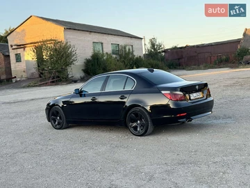 Авто BMW 5 Series 2004 № 7974315