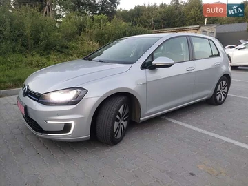 Авто Volkswagen E-Golf 2015 № 7974794