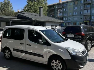 Авто Peugeot Partner 2016 № 7975006