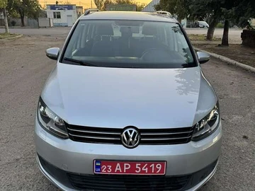 Авто Volkswagen Touran 2011 № 7975014