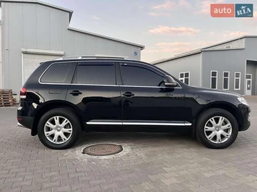 Авто Volkswagen Touareg 2008 № 7975381