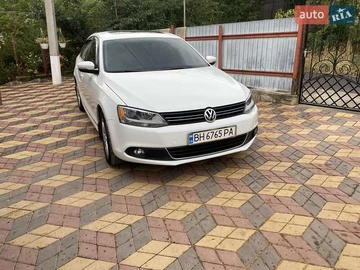 Авто Volkswagen Jetta 2014 № 7975460