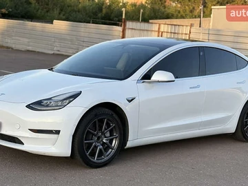 Авто Tesla Model 3 2020 № 7975634