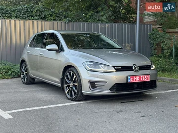 Авто Volkswagen E-Golf 2017 № 7975652