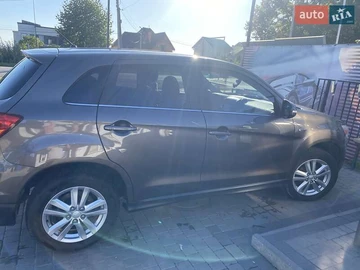 Авто Mitsubishi Asx 2011 № 7975670
