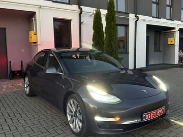 Авто Tesla Model 3 2018 № 7975823