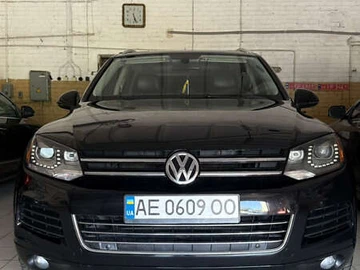 Авто Volkswagen Touareg 2012 № 7975866