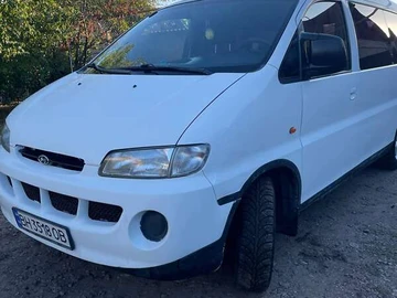 Авто Hyundai H-1 2000 № 7979207
