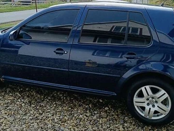 Авто Volkswagen Golf 2000 № 7979267
