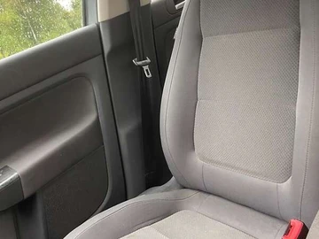 Авто Volkswagen Golf 2005 № 7979288
