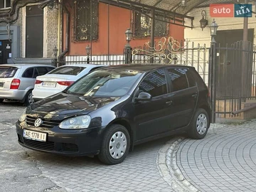 Авто Volkswagen Golf 2004 № 7979295