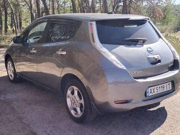 Авто Nissan Leaf 2014 № 7979435