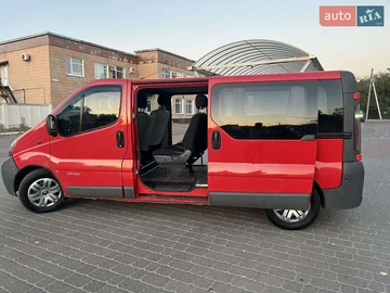 Авто Renault Trafic 2002 № 7980058