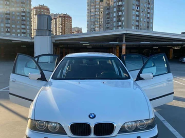 Авто BMW 5 Series 2002 № 7980290