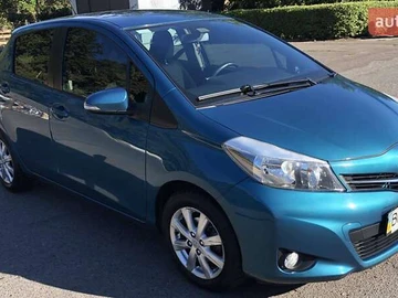 Авто Toyota Yaris 2013 № 7980501