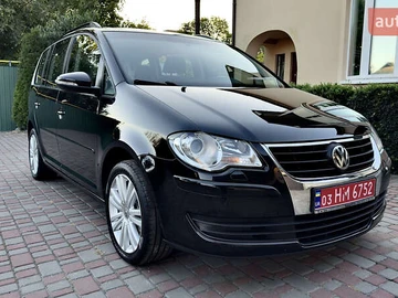 Авто Volkswagen Touran 2010 № 7980519