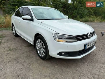 Авто Volkswagen Jetta 2014 № 7980745