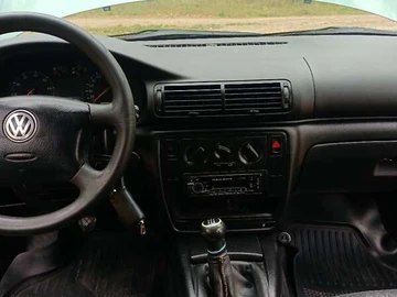 Авто Volkswagen Passat 2000 № 7981246