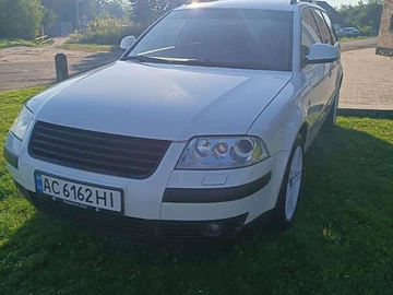 Авто Volkswagen Passat 2004 № 7981579