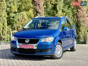 Авто Volkswagen Touran 2007 № 7982229