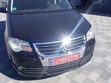 Авто Volkswagen Touran 2008 № 7982414