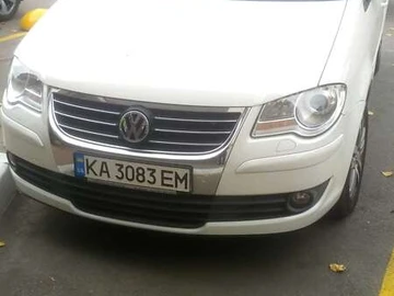 Авто Volkswagen Touran 2007 № 7982419