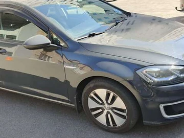 Авто Volkswagen E-Golf 2017 № 7983189