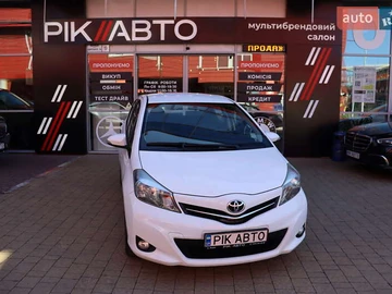 Авто Toyota Yaris 2014 № 7983358